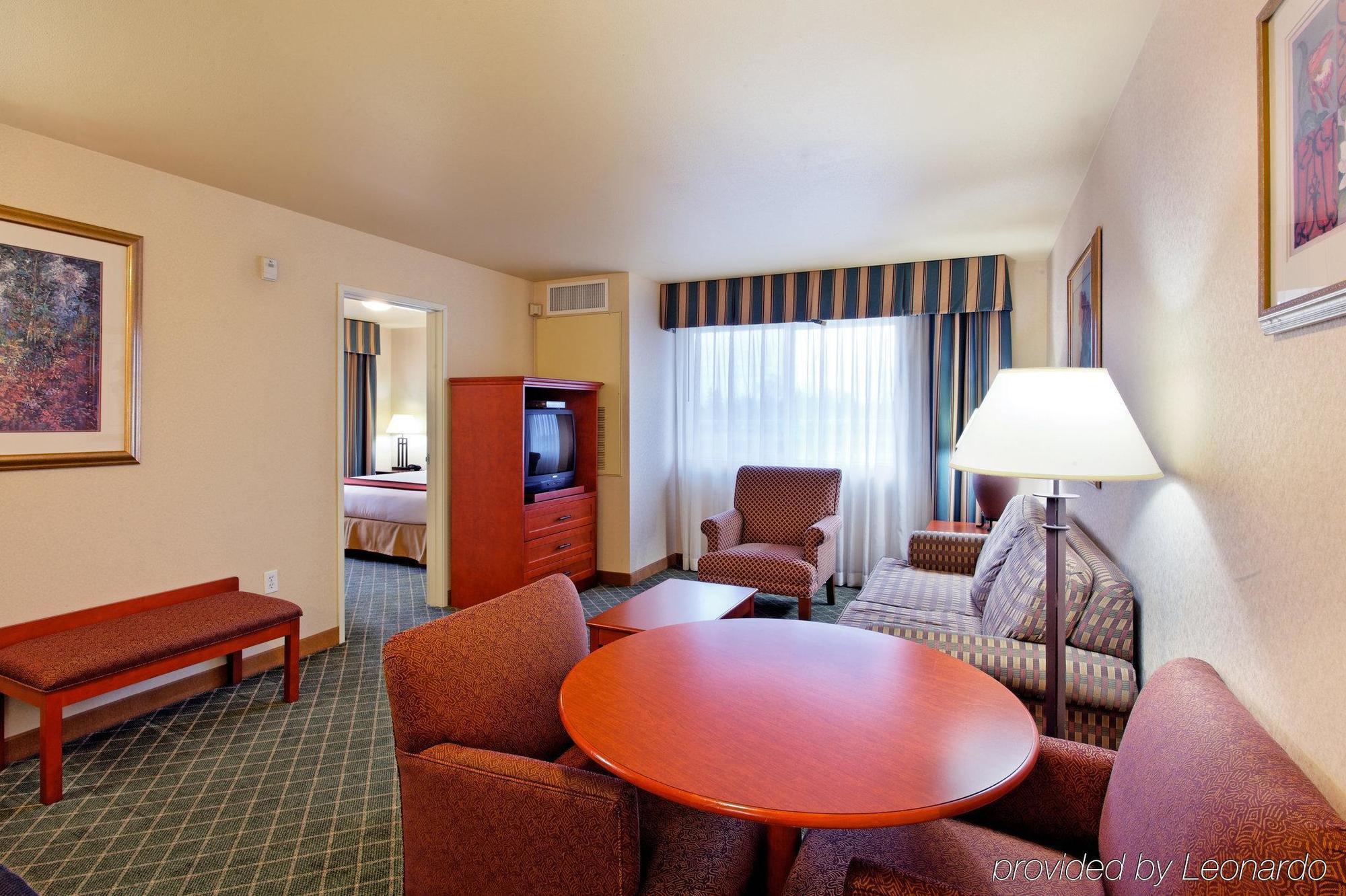 Holiday Inn Express Hotel & Suites Everett, An Ihg Hotel Kamer foto